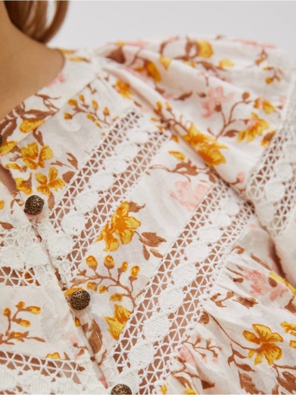 By Anthropologie Floral Peasant Blouse - Picture 4 of 13